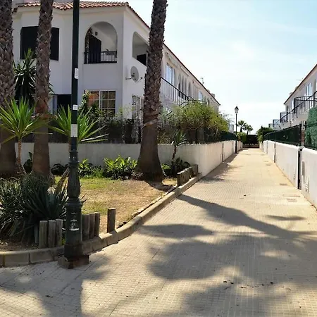 Vacacional En La Hermosa Urbanizacion Enebros Erene008 Huelva